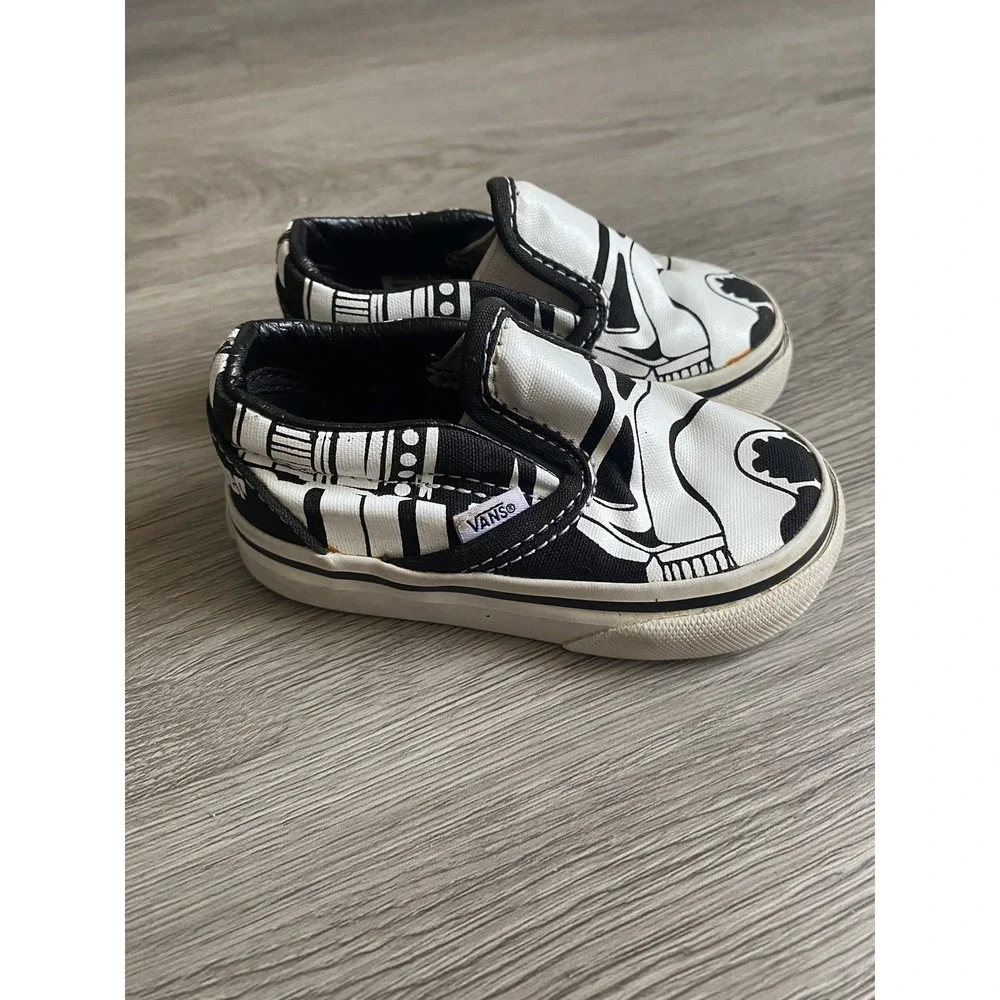 Vans can see