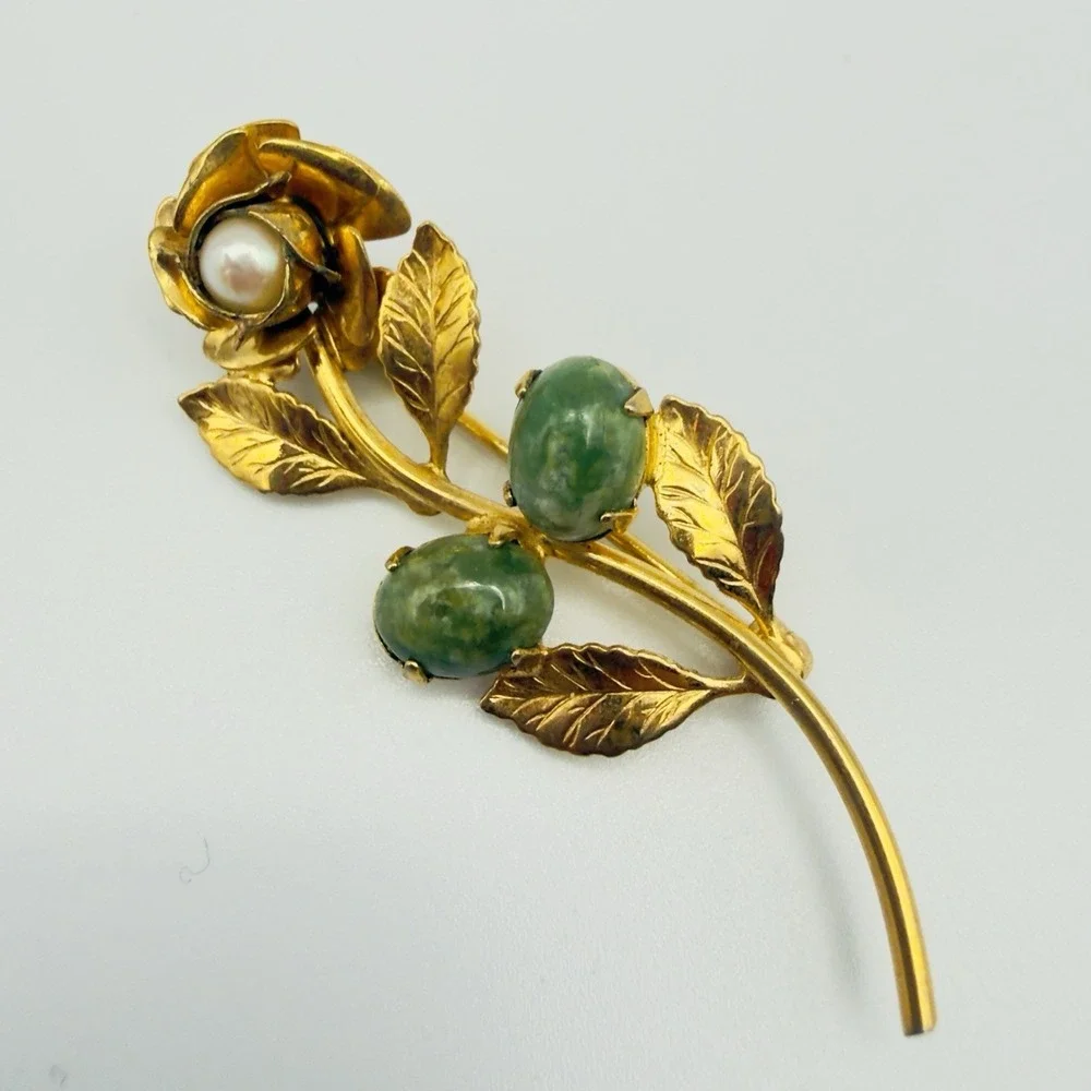 Vintage Floral Brooch Green Stone Cabochon Faux Pearl Gold Tone Rose Pin