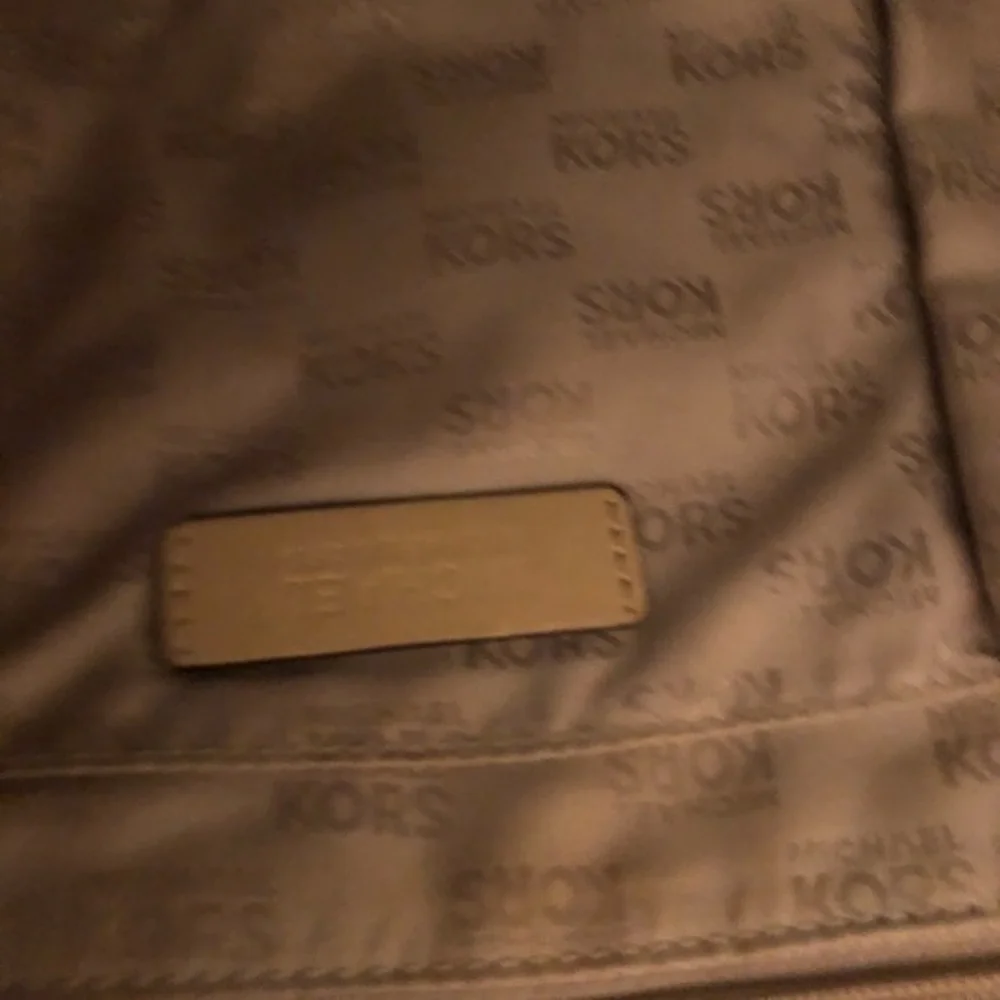 Michael Kors few creases