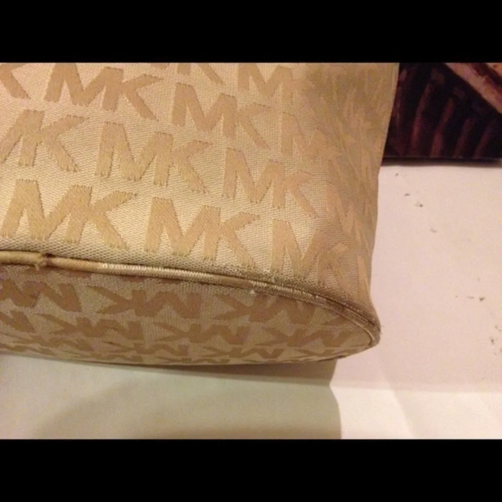Michael Kors wear bottom