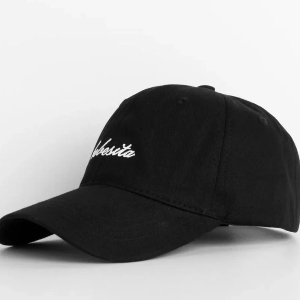 N/A stylish black