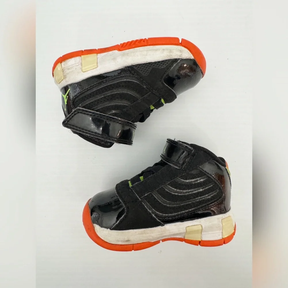 Jordan baby sneaker