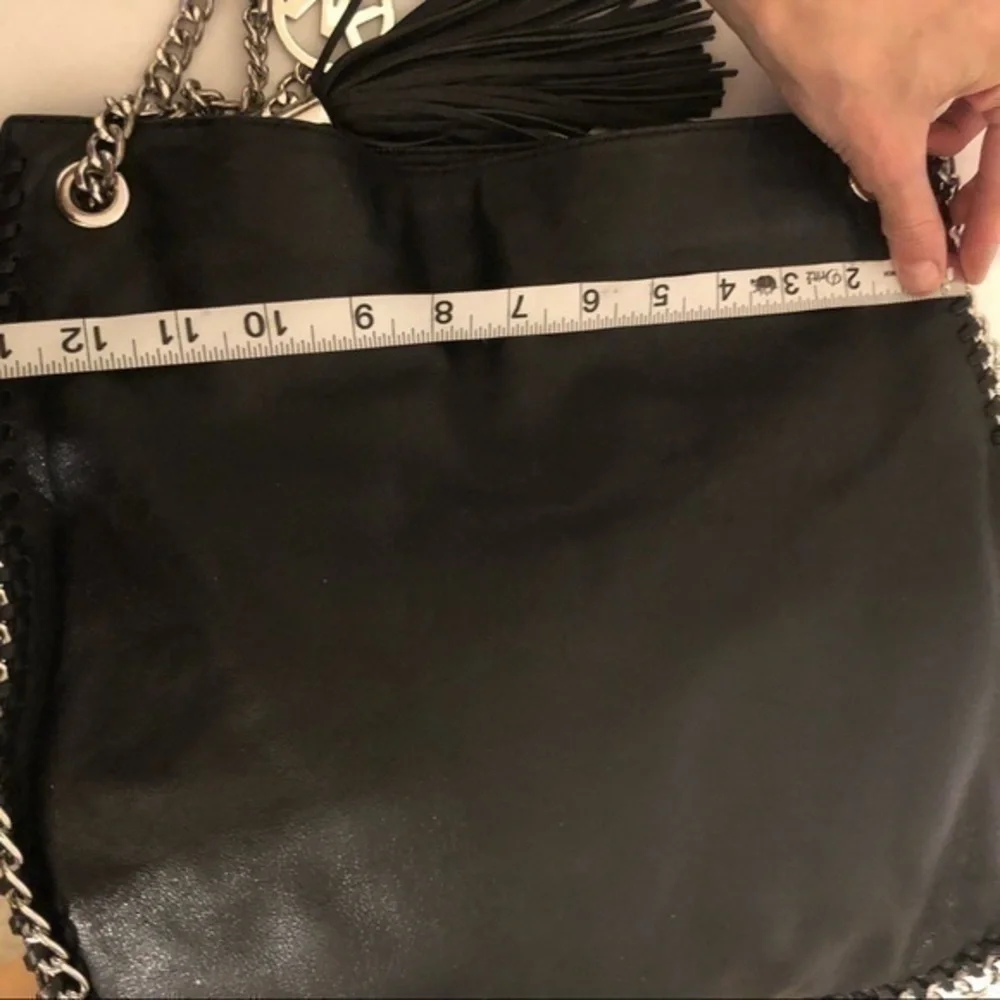 Michael Kors surface handling