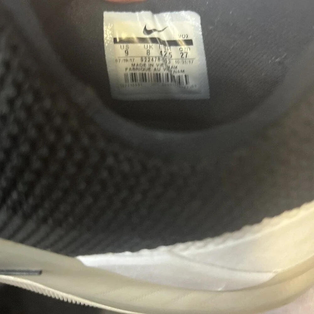 Nike men zoom