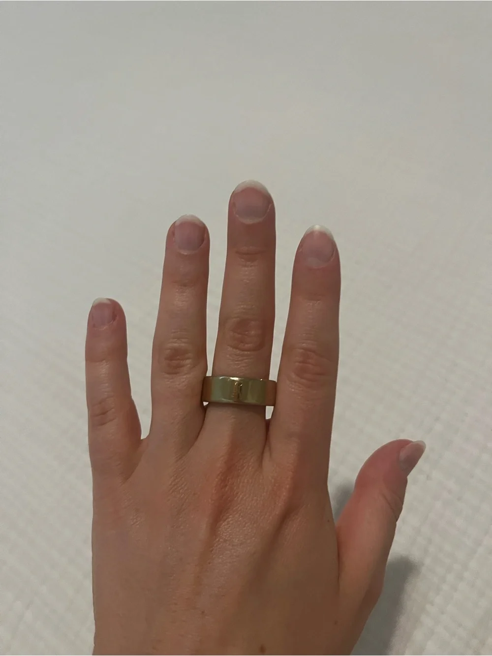Gold Oura Ring 4 (size 8)