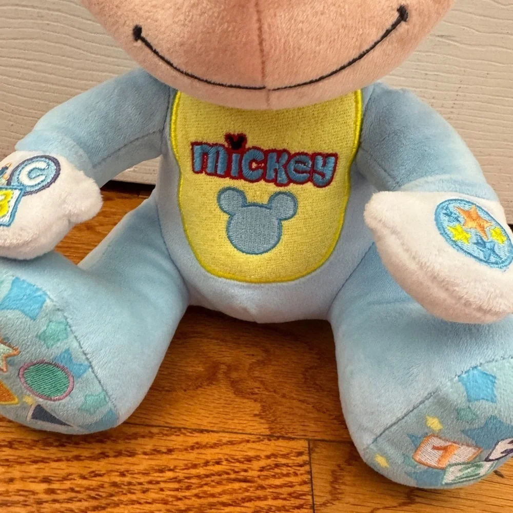 Disney counting mickey