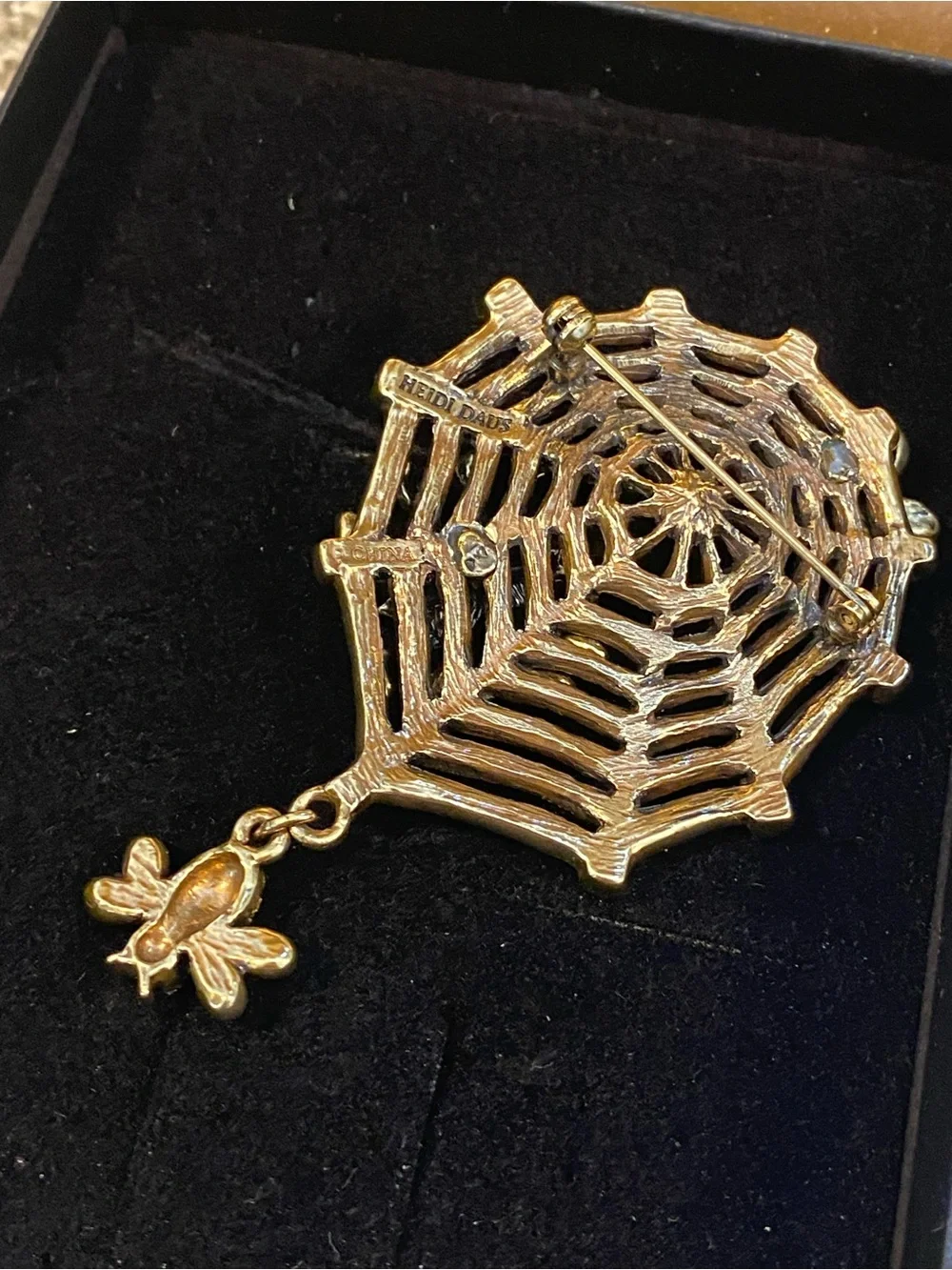 Heidi Daus brooch amber by