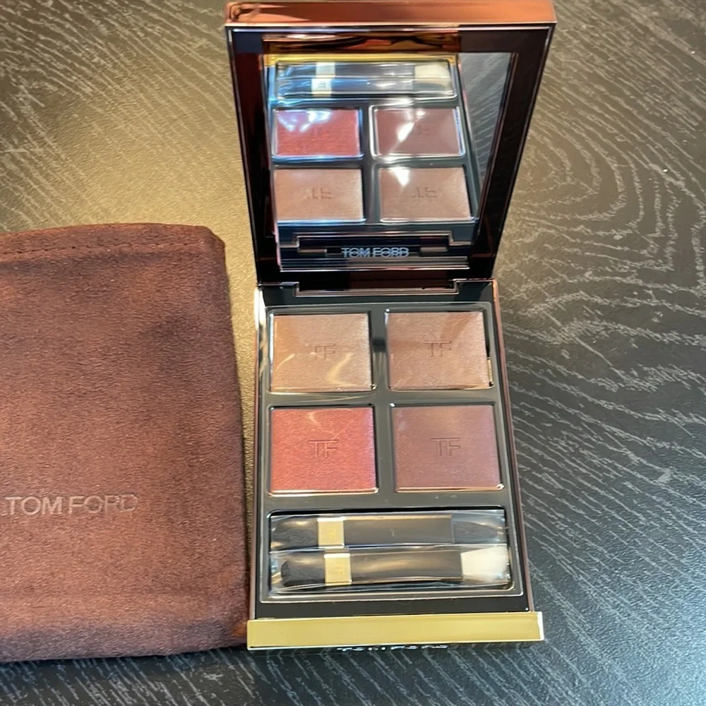 TOM FORD EYE COLOR QUAD Honeymoon 04
