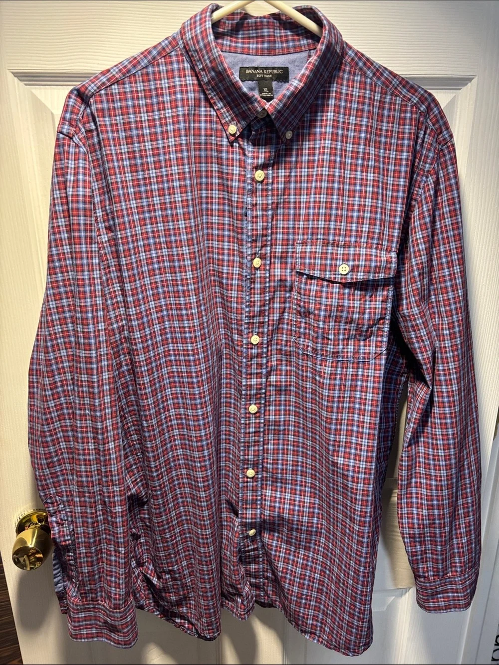 Banana Republic Red and Blue Plaid Button-Down Shirt