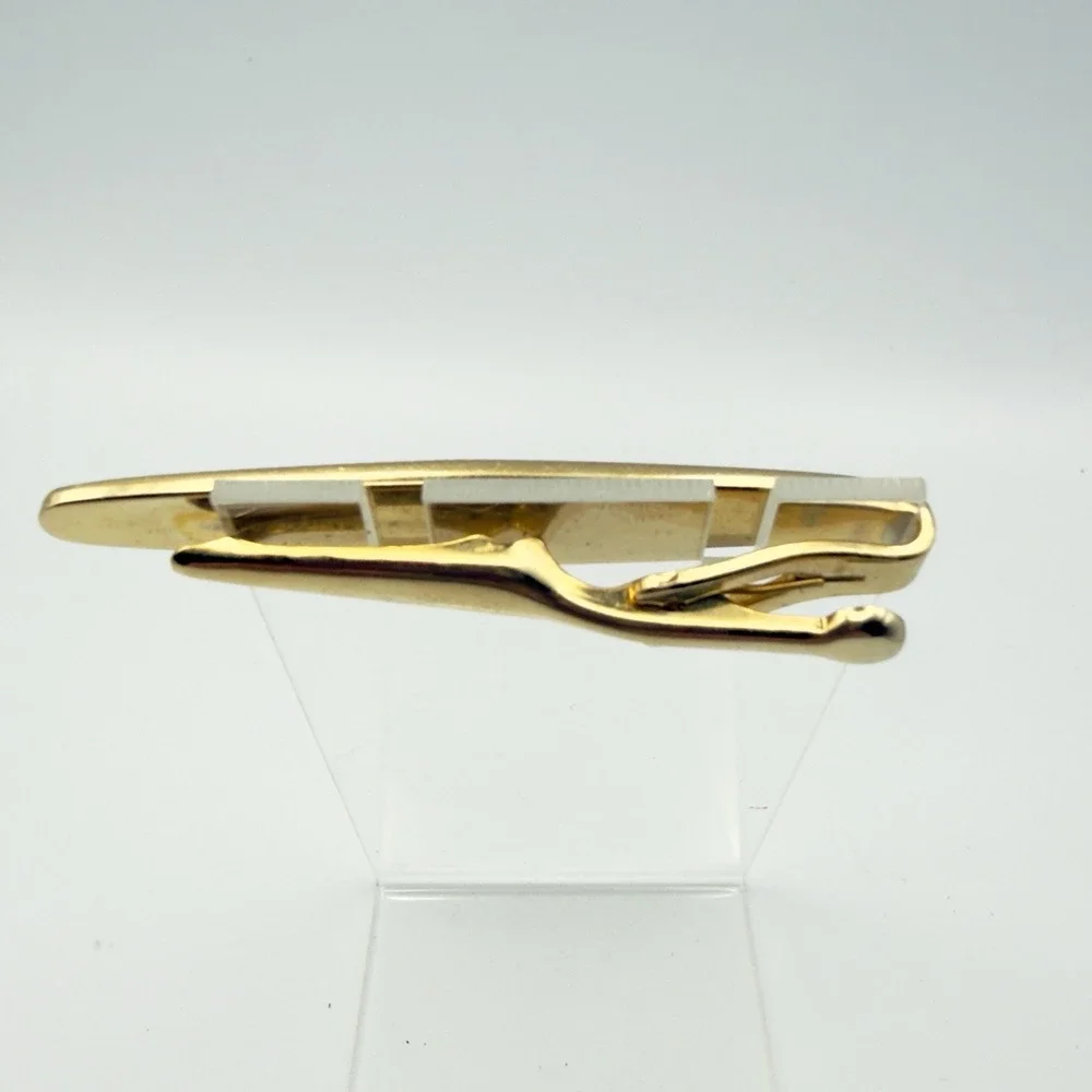 The Unbranded Brand vintage gold