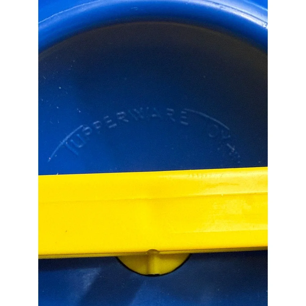 Tupperware classic shape