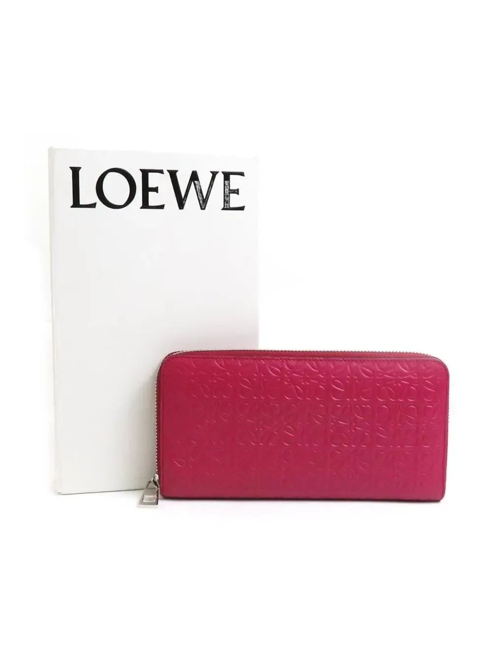 Loewe indulge luxury