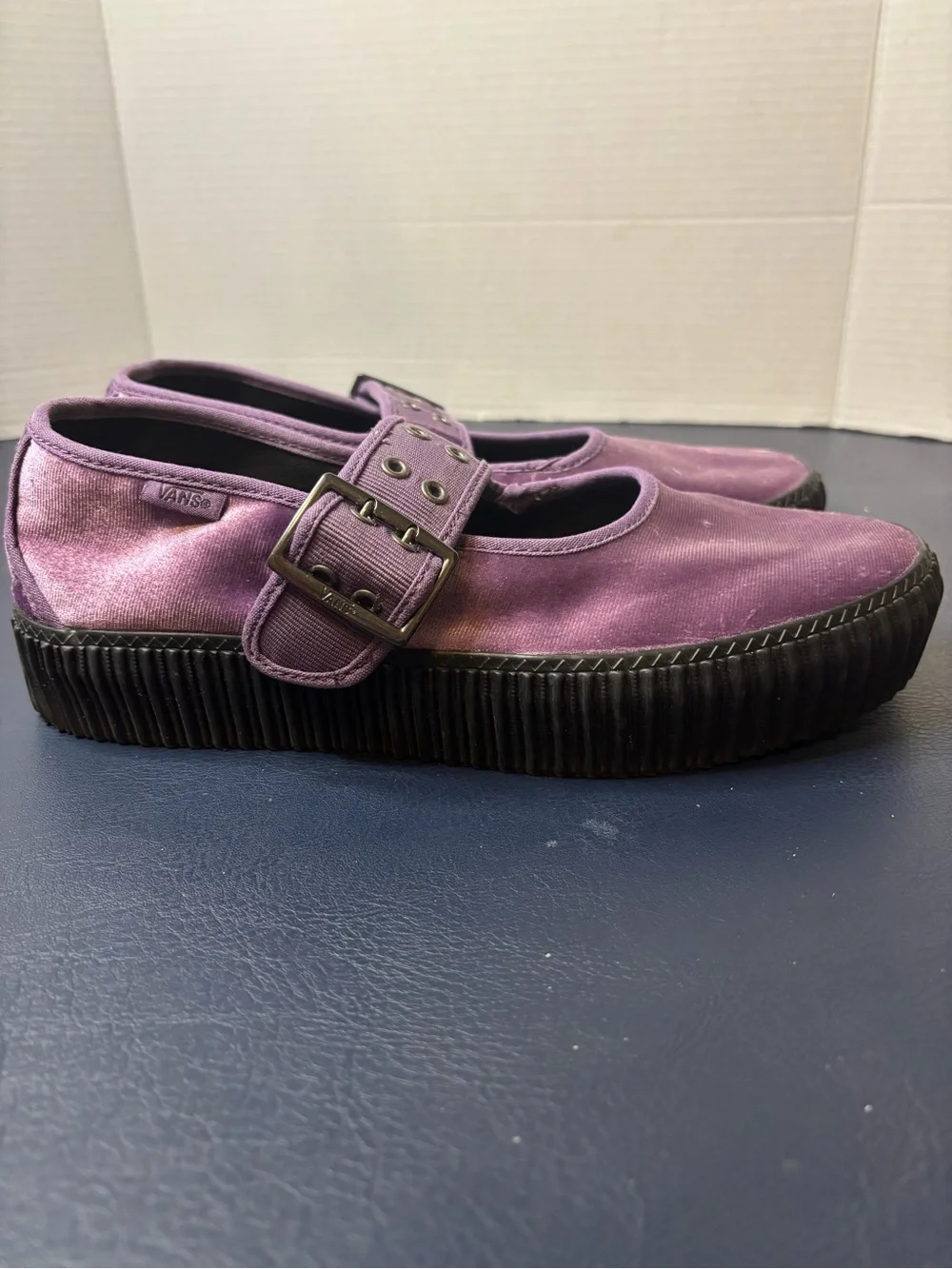 Vans women’s grape