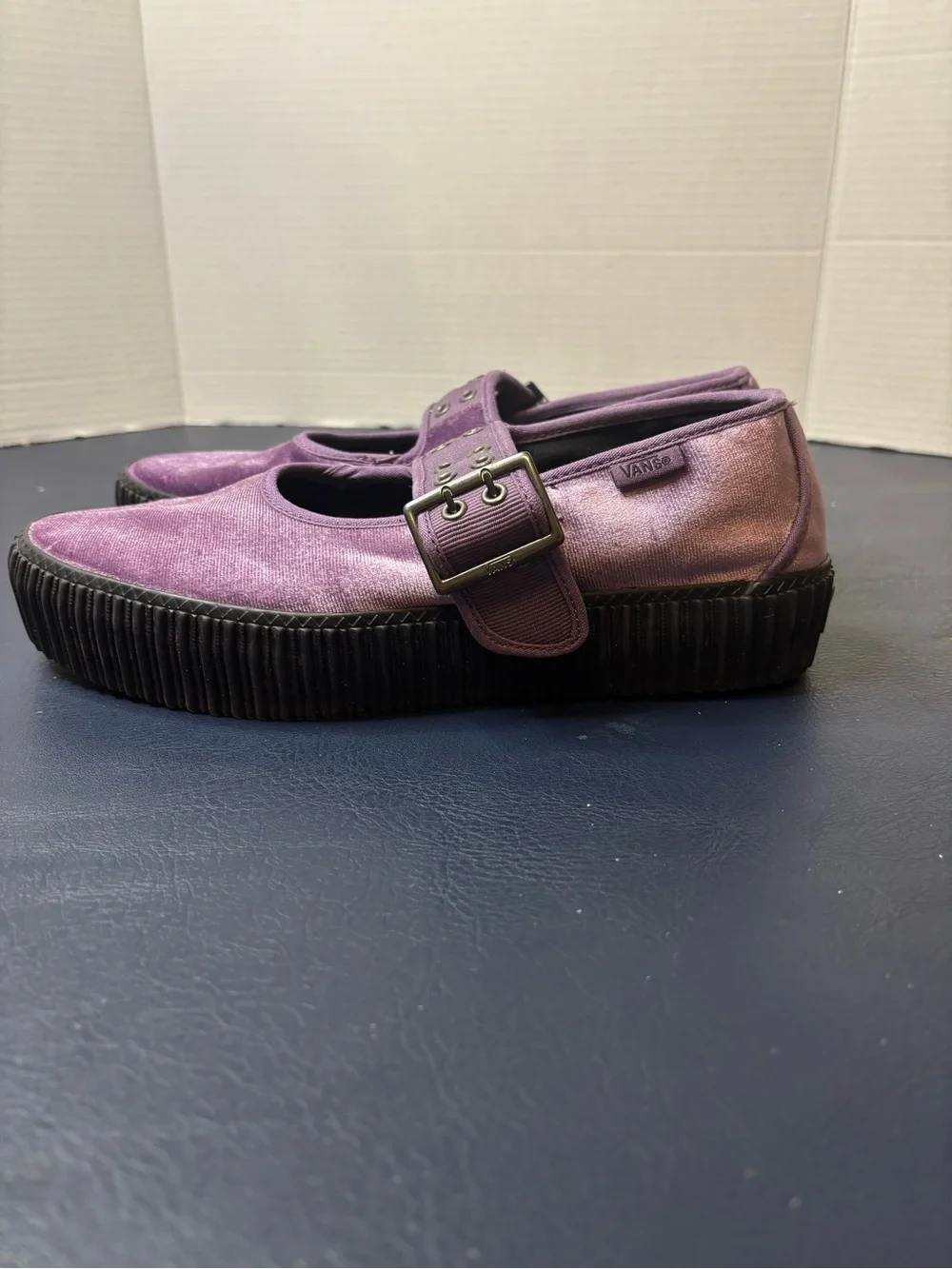 Vans women’s grape