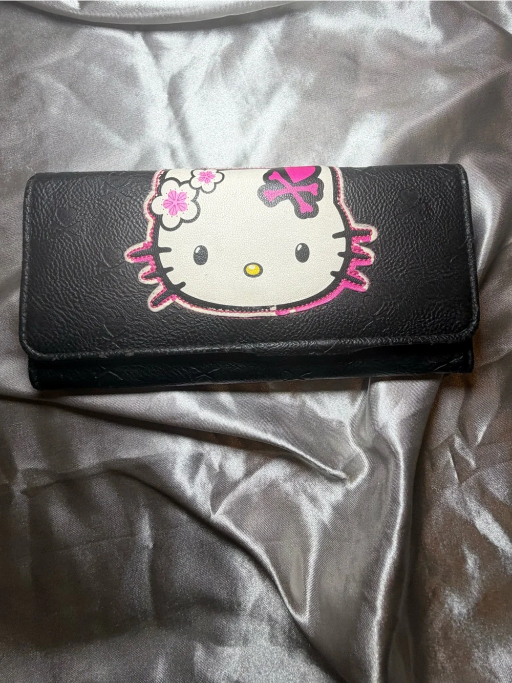 Y2K Hello Kitty Black Wallet with Pink & White Graphic
