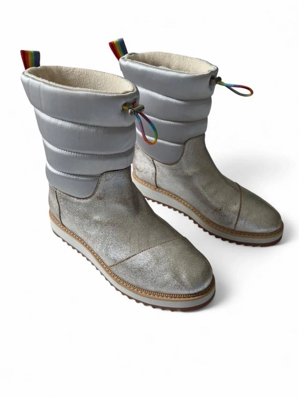 Toms metallic plush padded