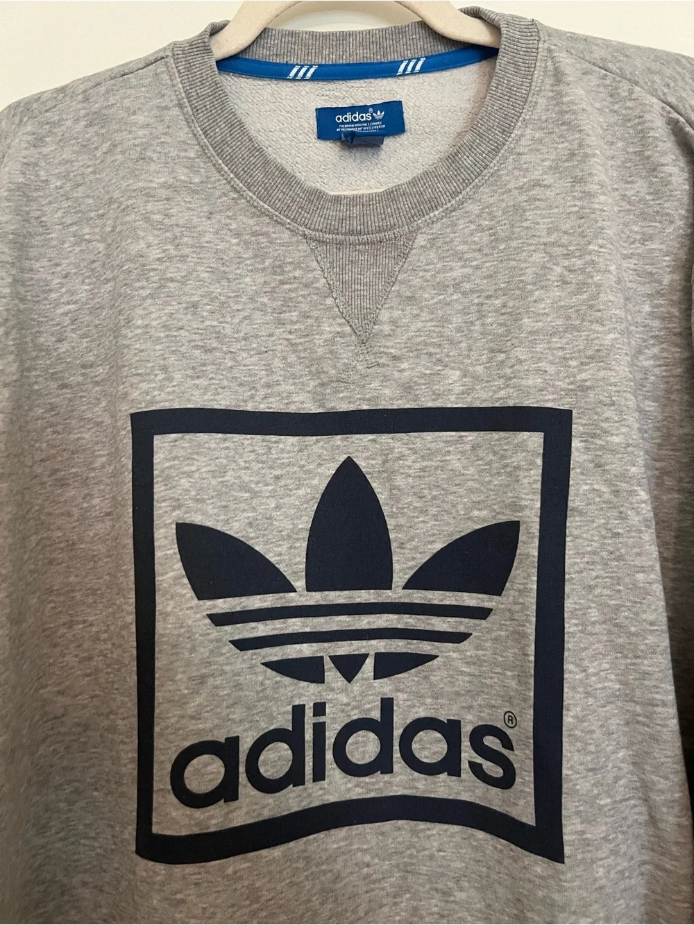 adidas originals trefoil