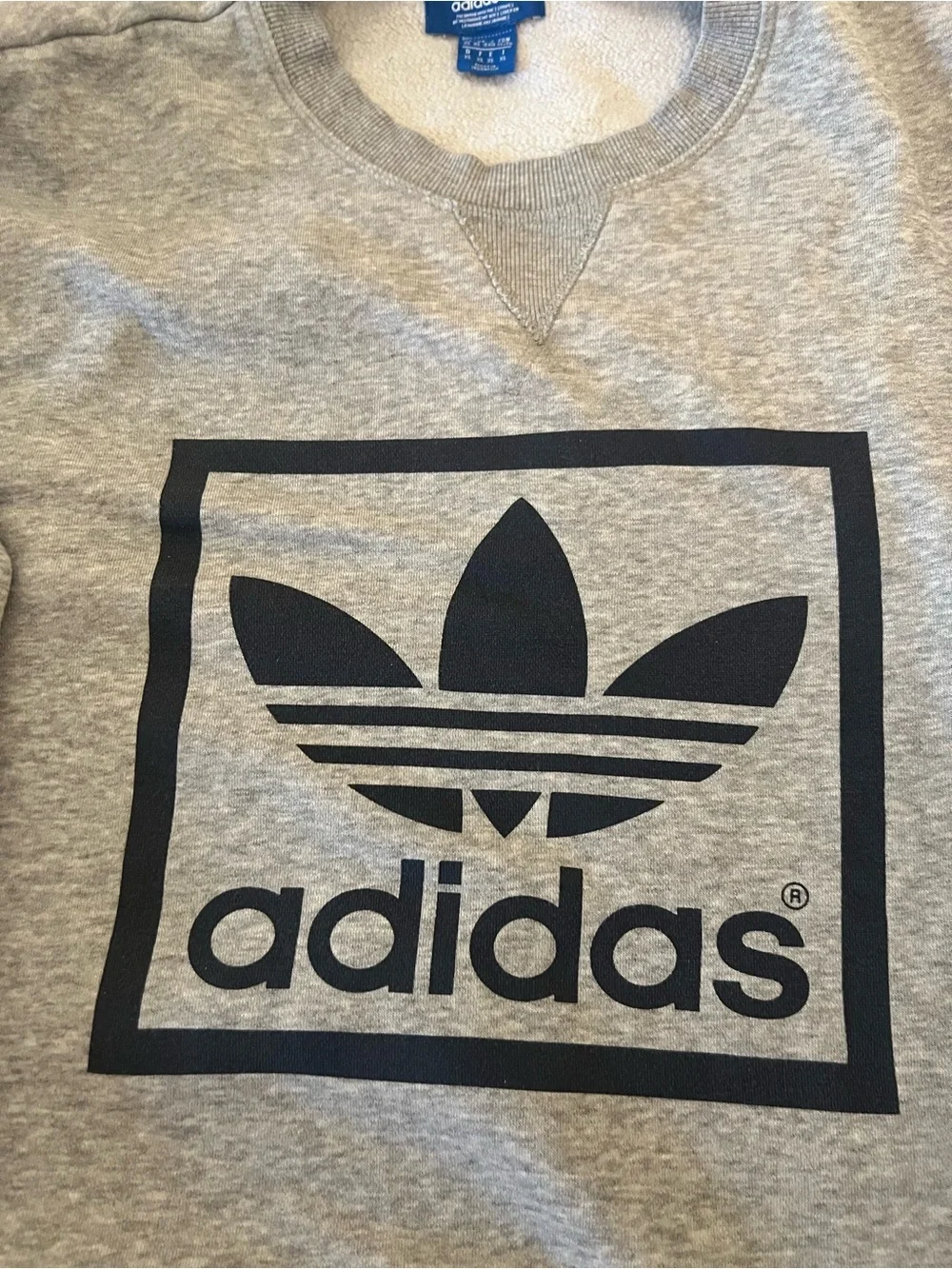 adidas originals trefoil