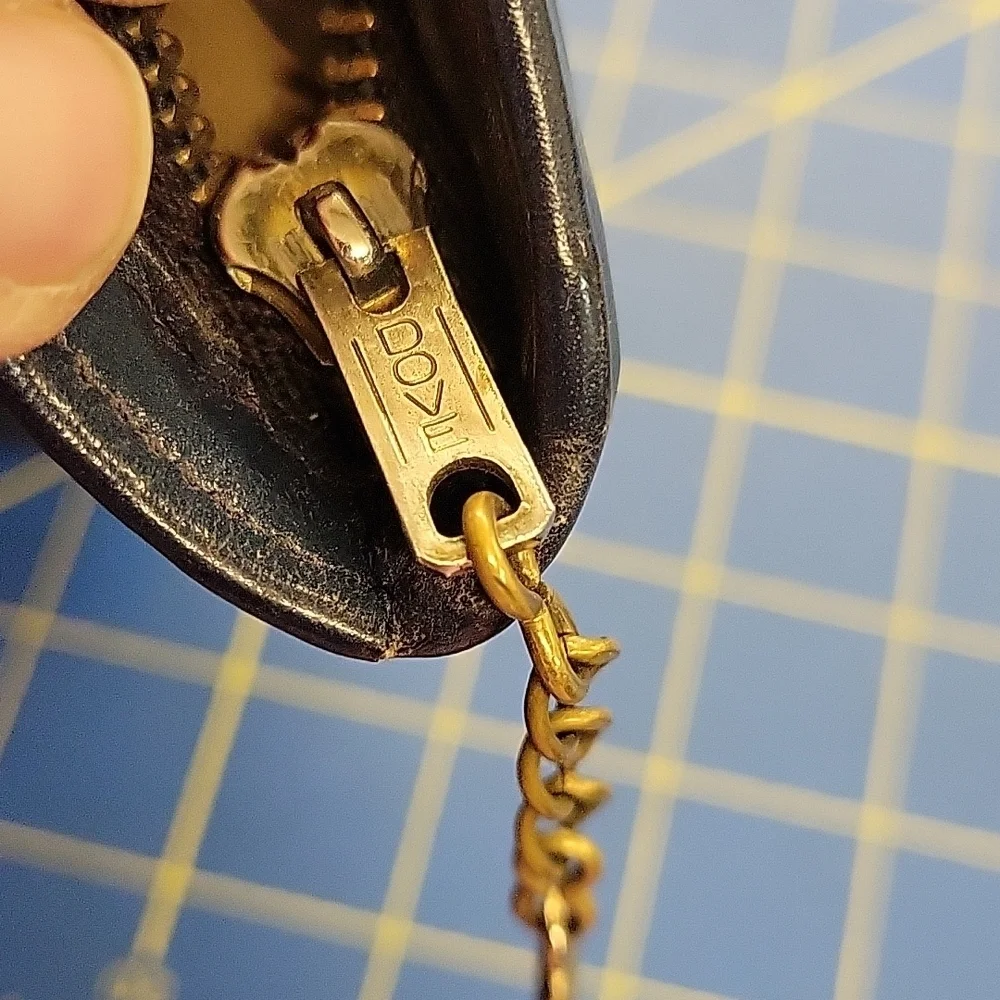Dove vintage zipper