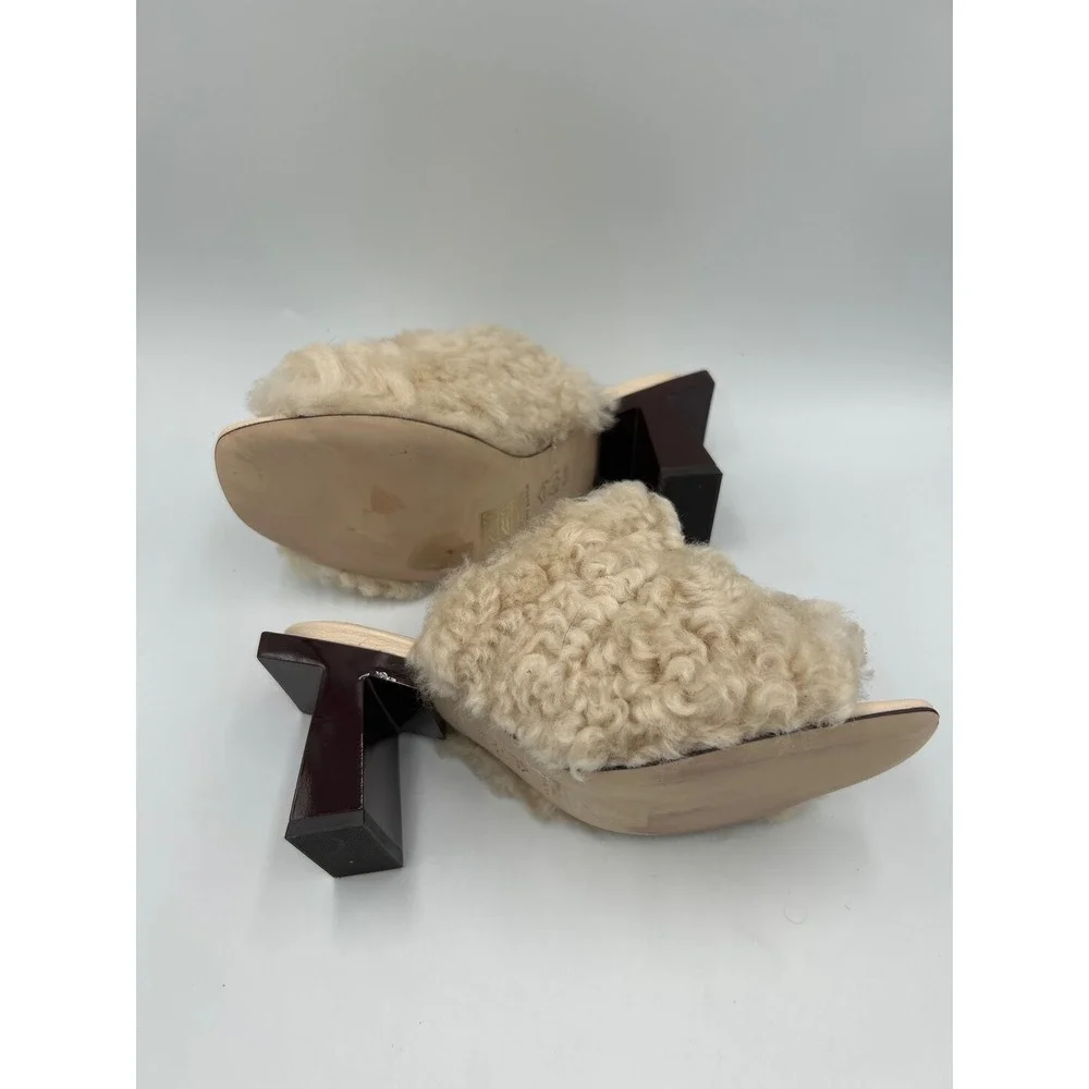 Tory Burch excellent pre