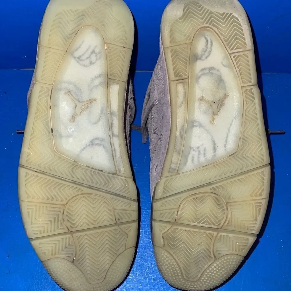 N/A kaws nike