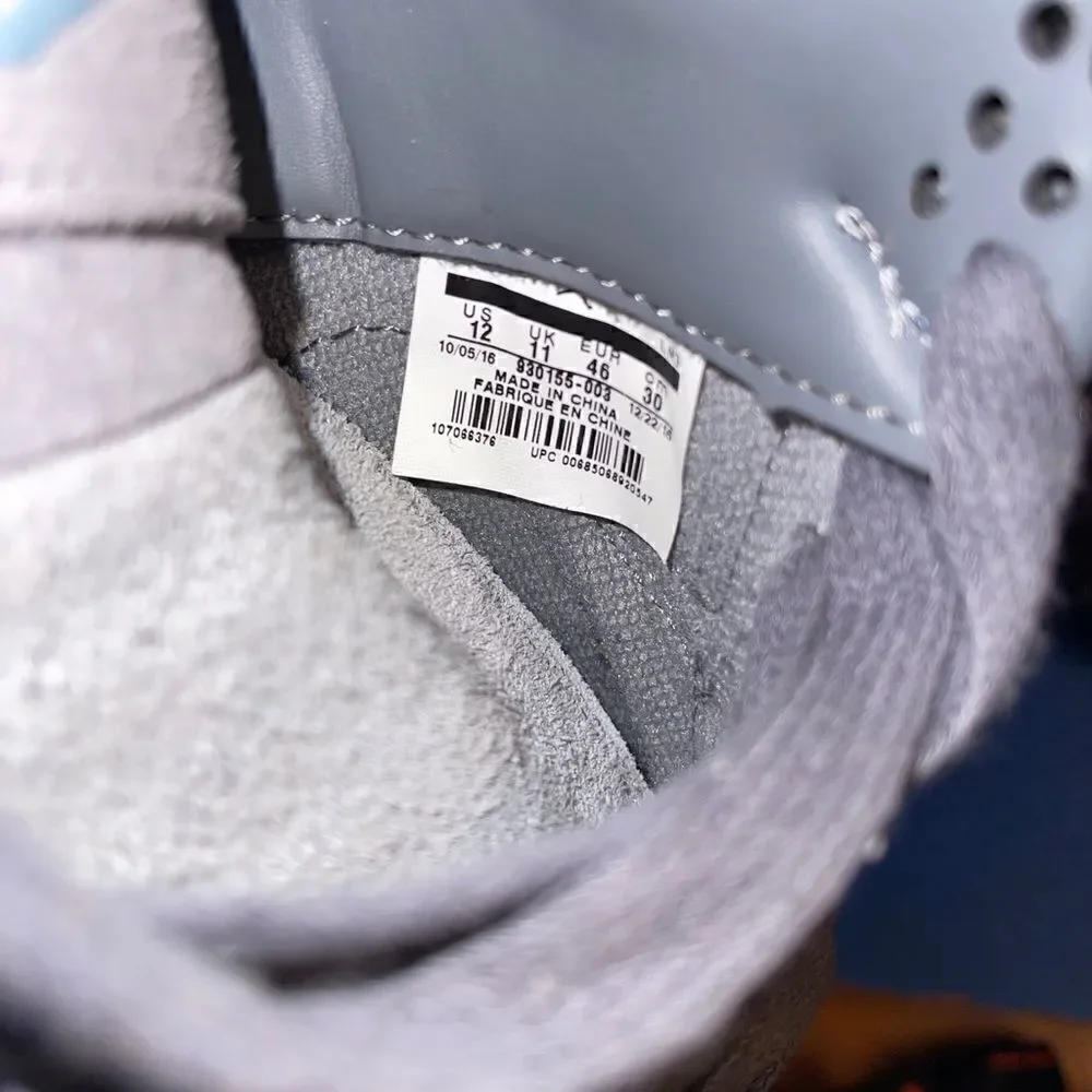 N/A kaws nike