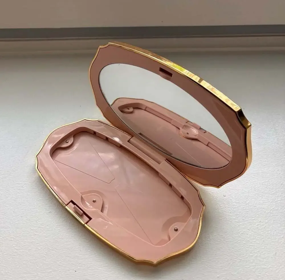 Gucci empty palette