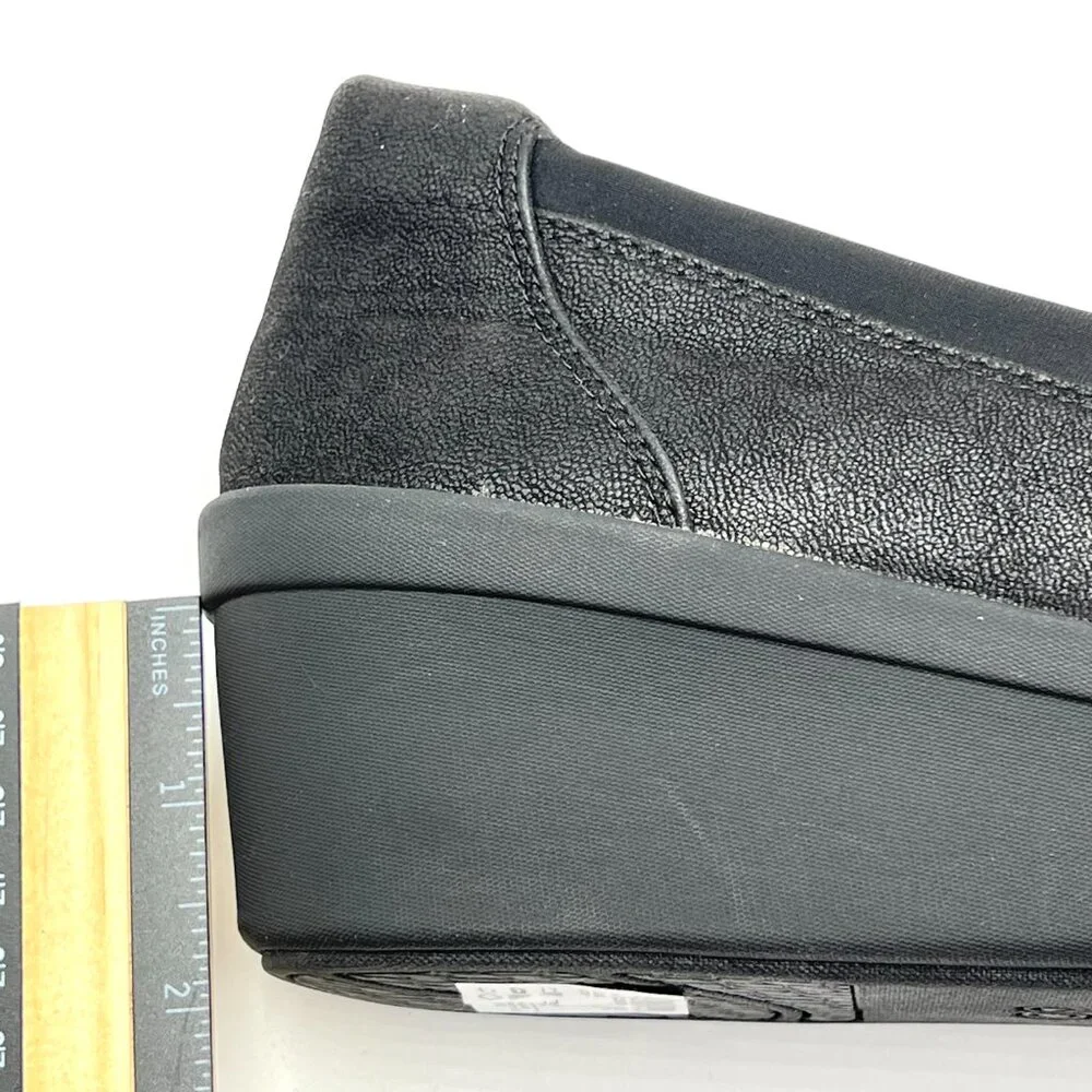 Clarks women step