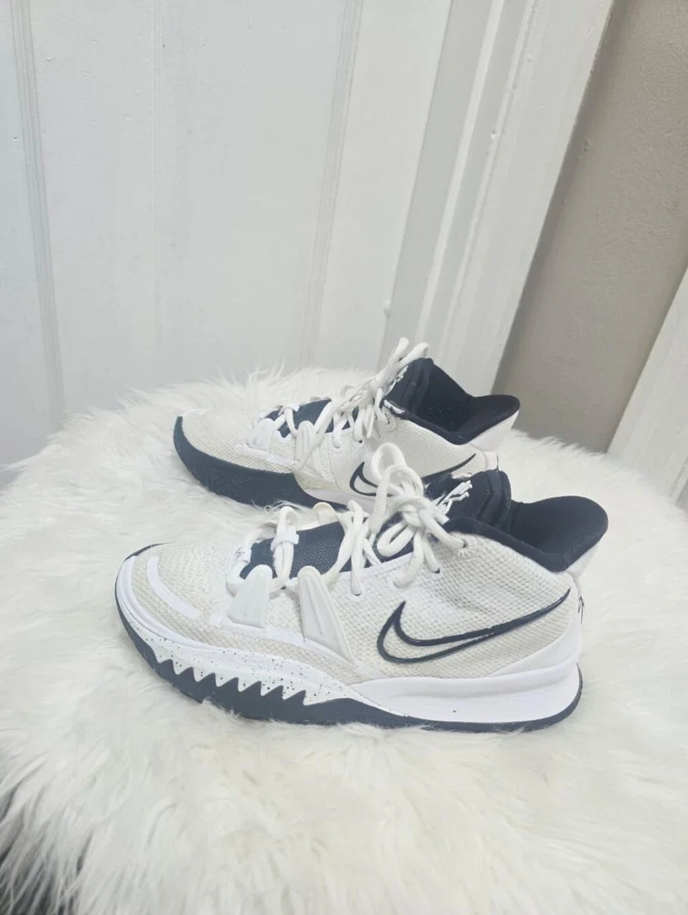 Nike kyrie basketball