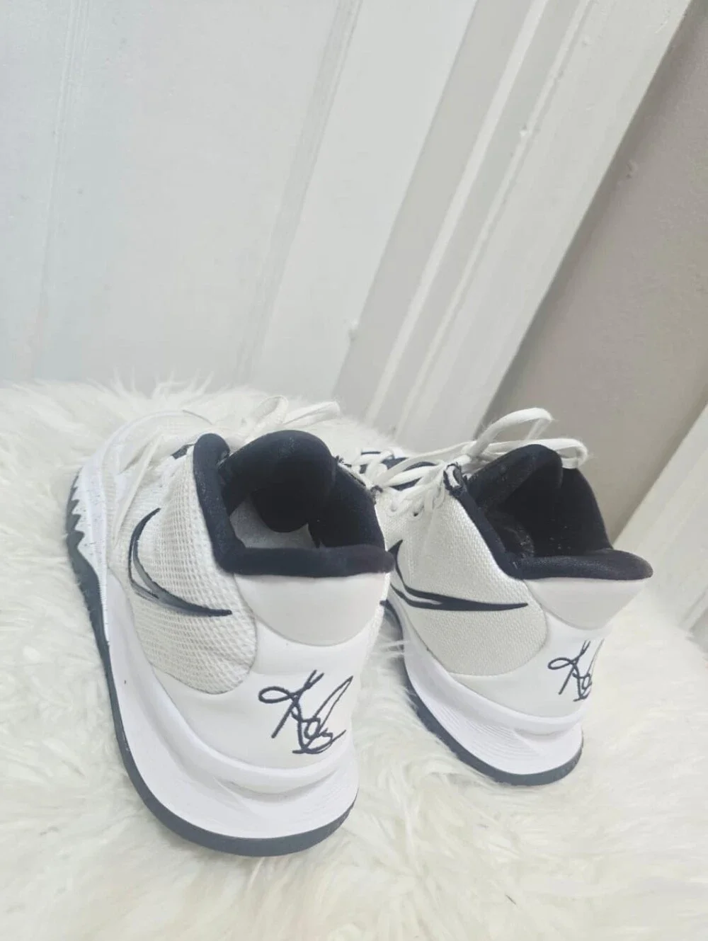 Nike kyrie basketball