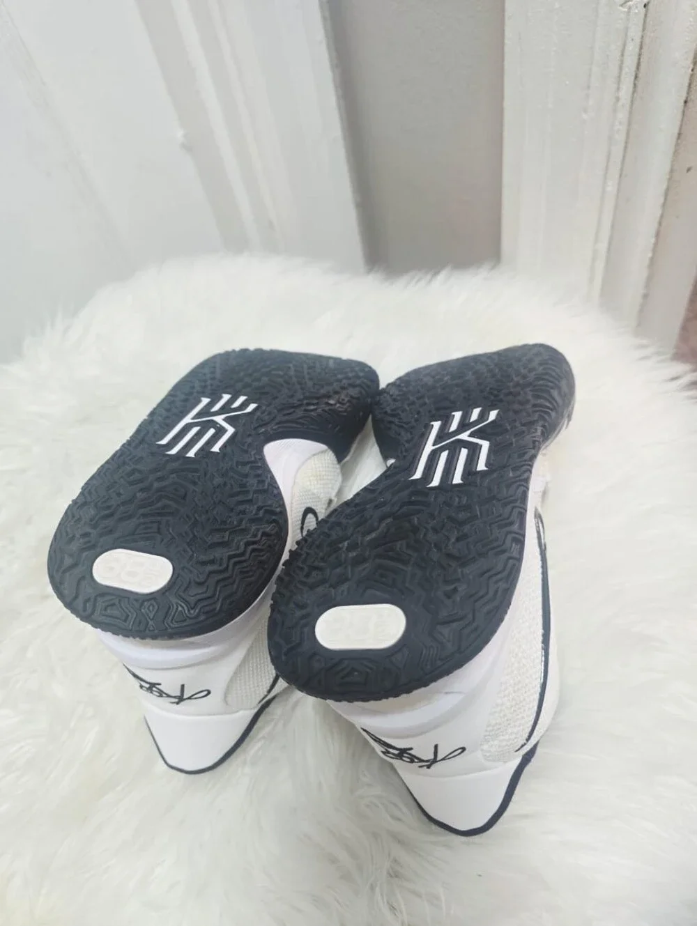 Nike kyrie basketball