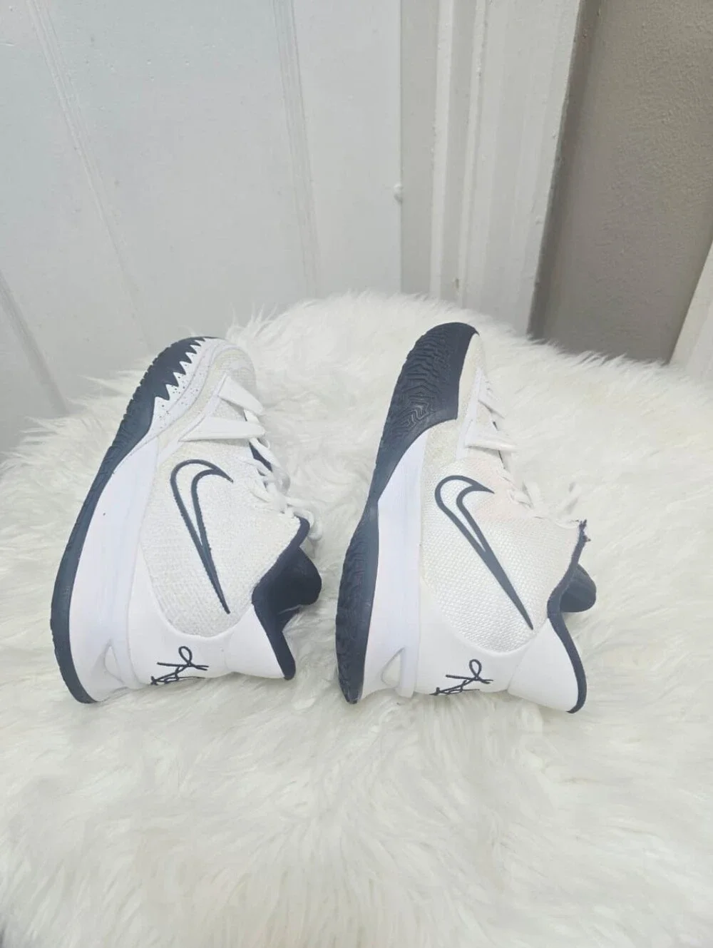 Nike kyrie basketball