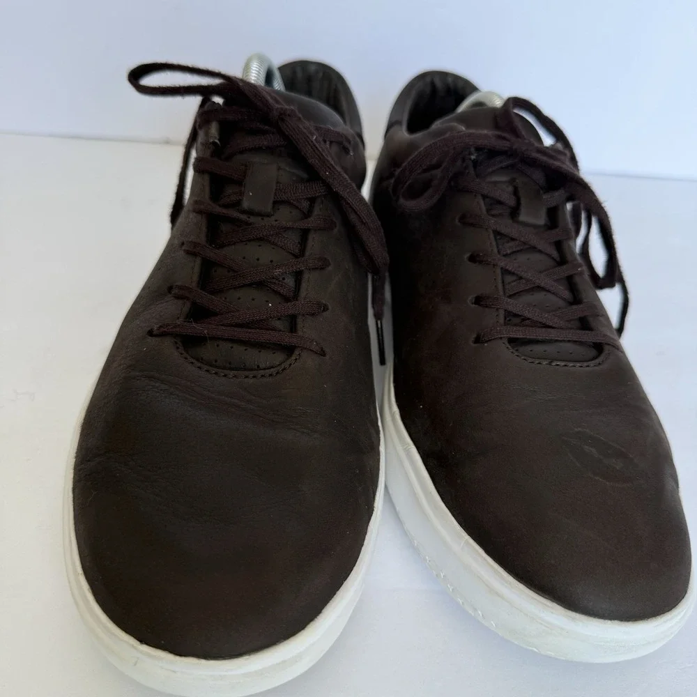 Cuater By Travis Mathew pre owned