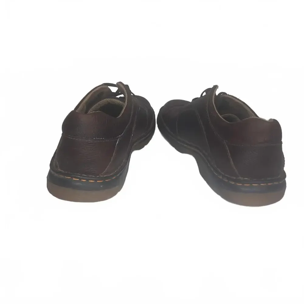 Dr. Martens timeless feel stitching