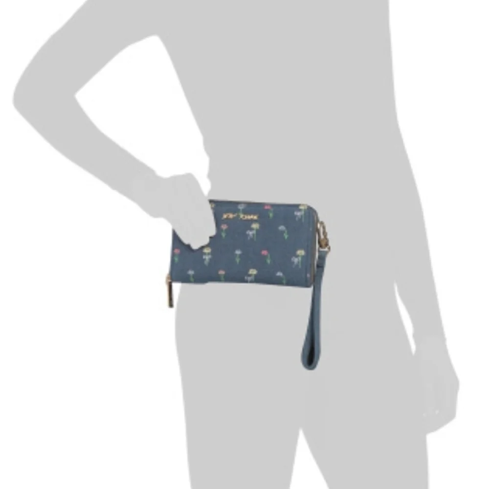 Betsey Johnson product details