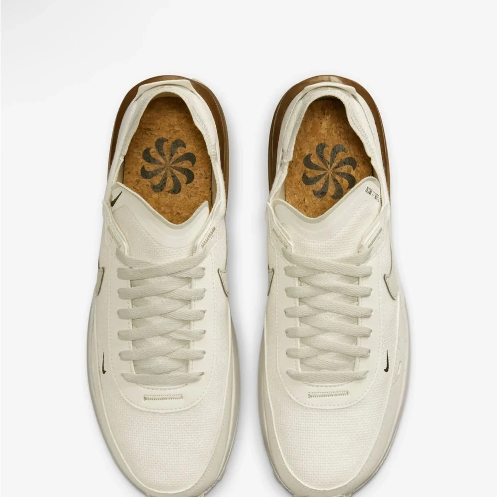 Nike stylish cream