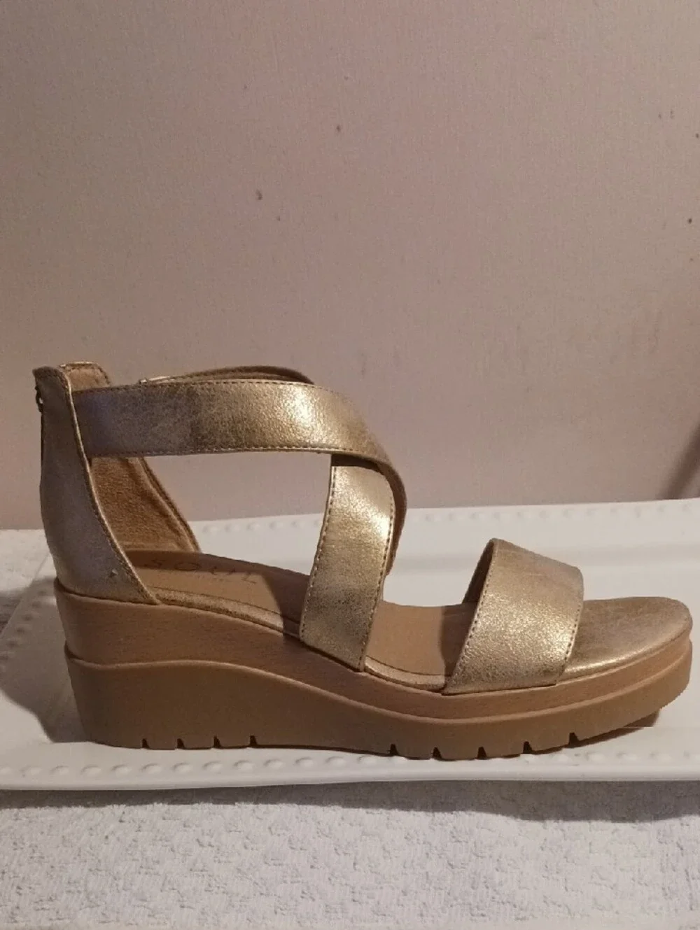 Naturalizer wedge sandals