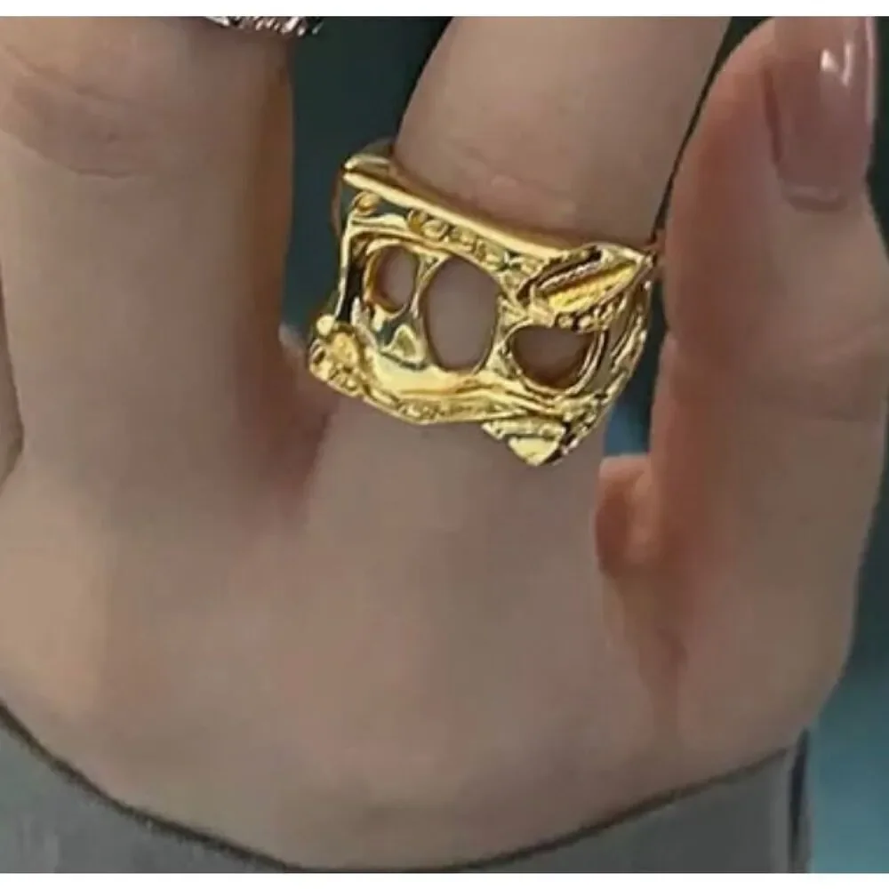 The Monster Ring adjustable  in yellow gold plated 925 silver