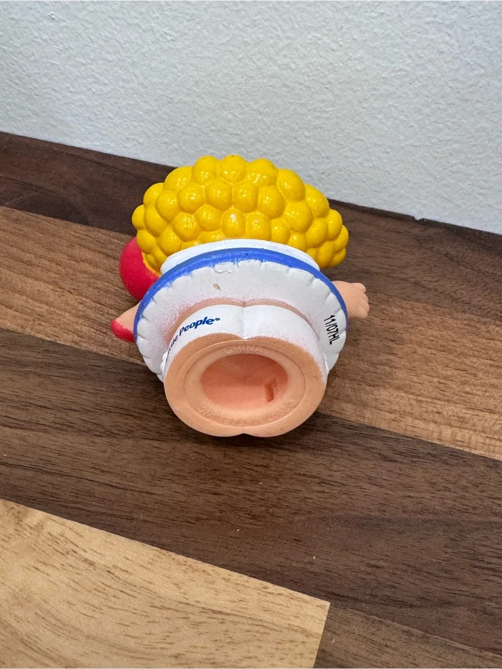 Fisher Price Little People Sarah Lynn Carnival Parade W Red Balloon as is