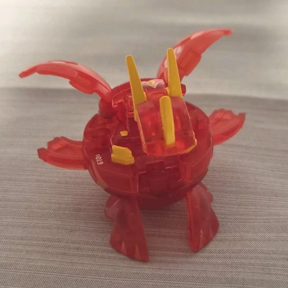 Bakugan Pyrus Translucent Cross Dragonoid 610g
