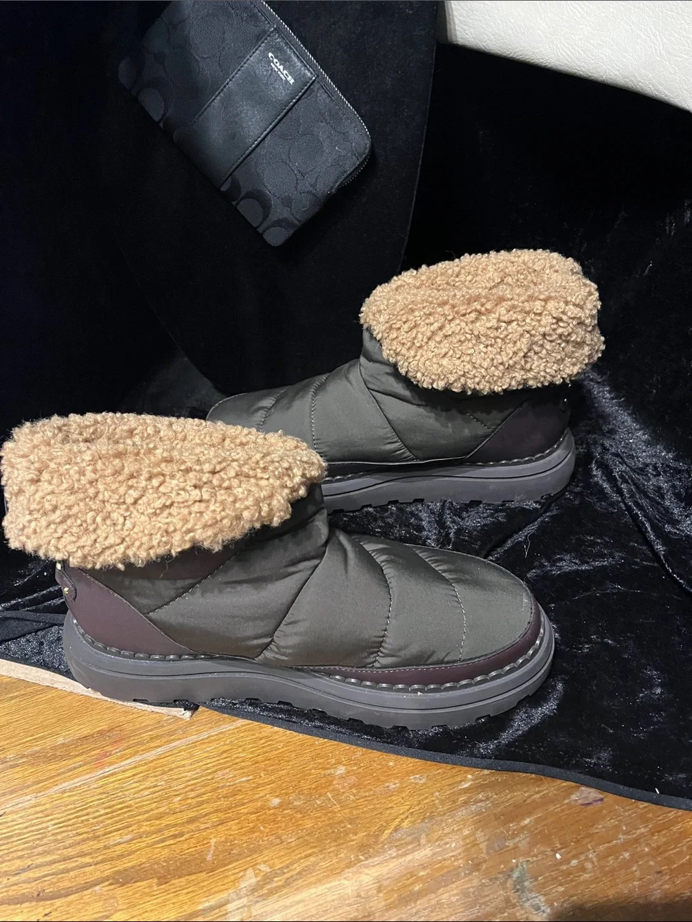 Sam Edelman insulated ankle