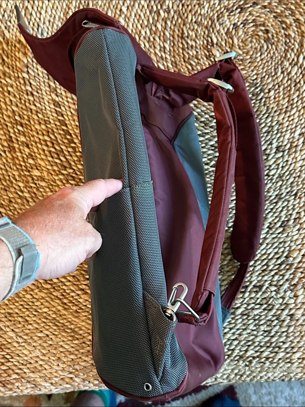 Pacsafe sleek two