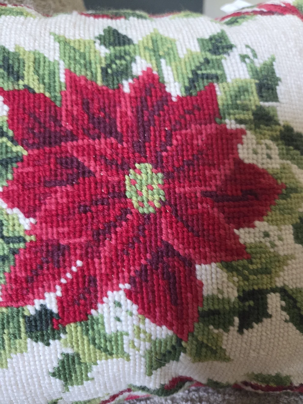 dge corp foliage throw needlepoint