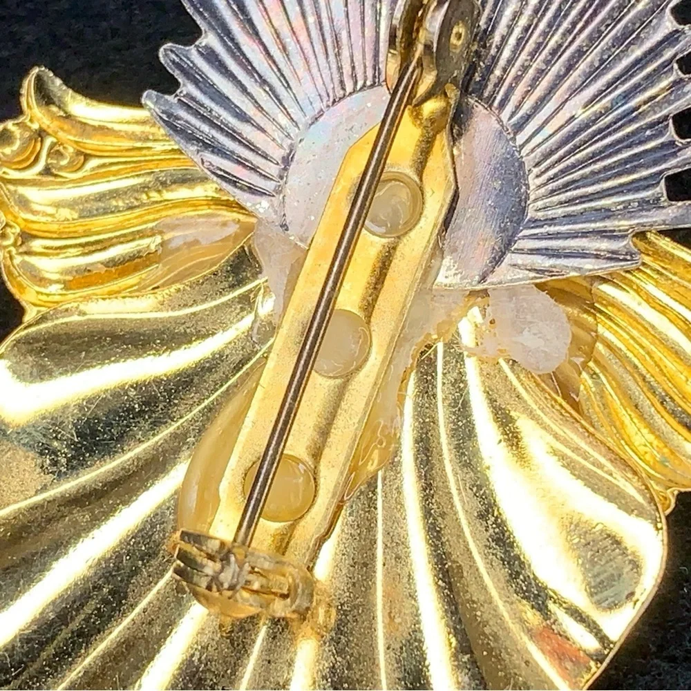 Vintage Angel Christmas Brooch Religious Holiday Gift Gold Tone Faux Pearl
