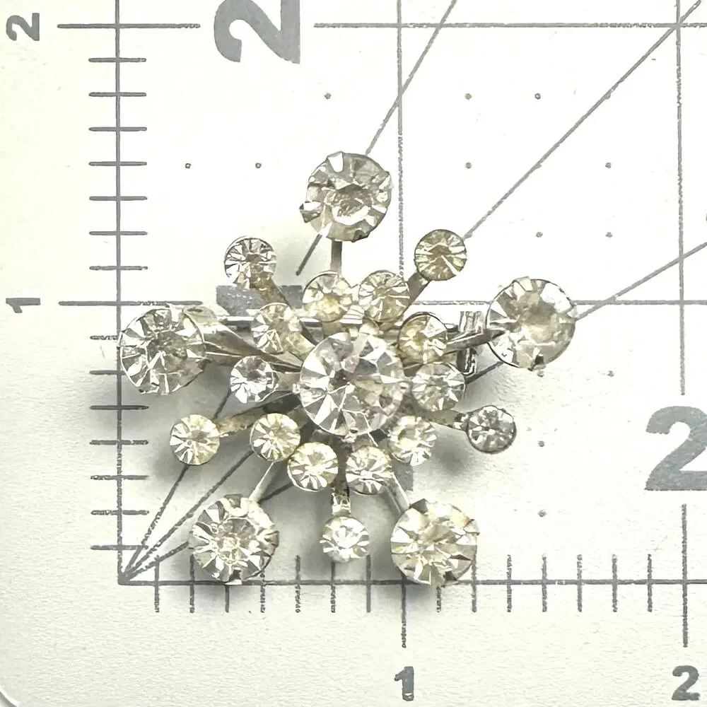 Unbranded embellishments please gems