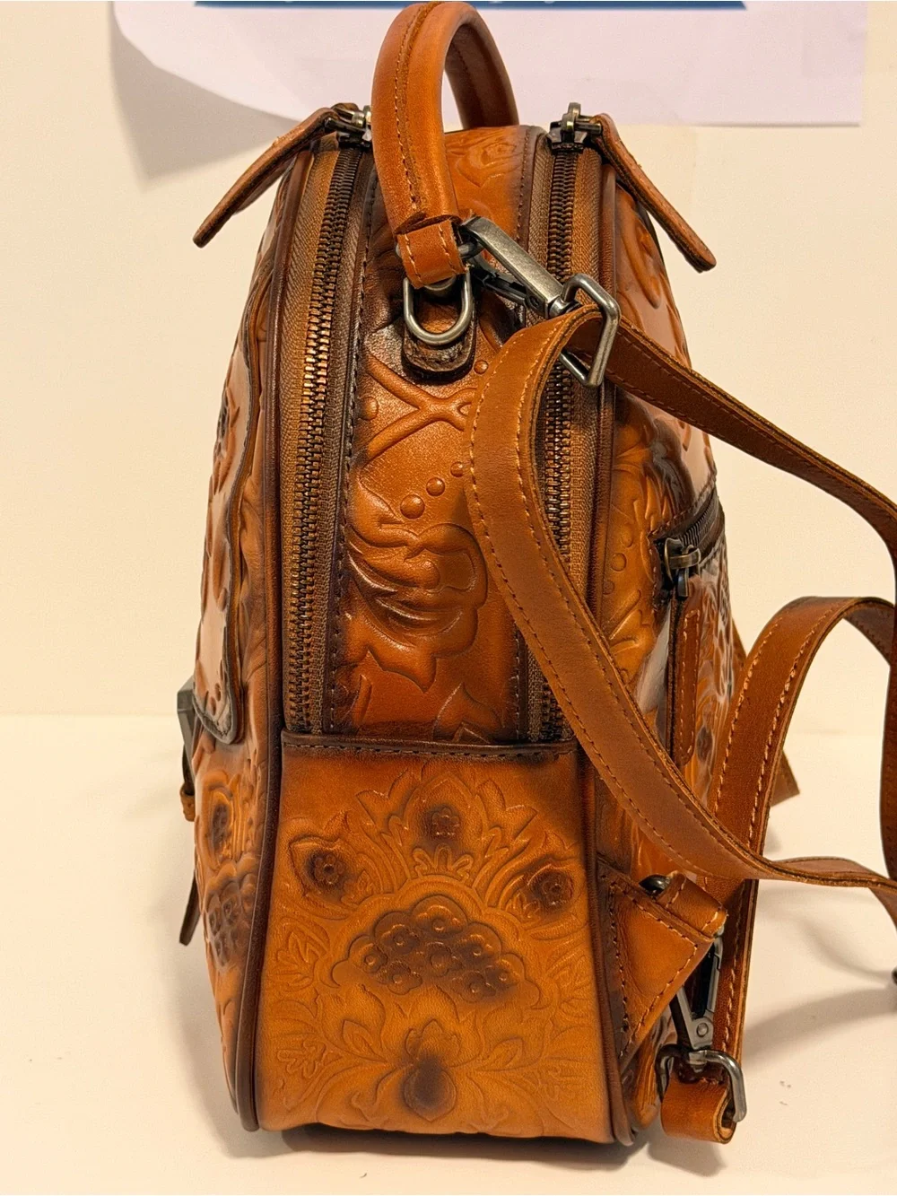 IVTG nwot embossed