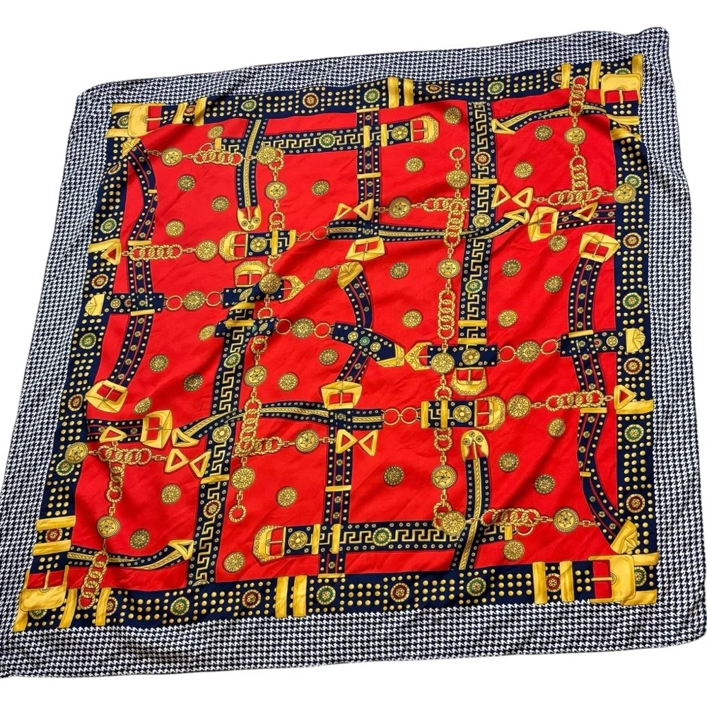 Ladies Chain and Buckle‎ Print Sqaure Scarf