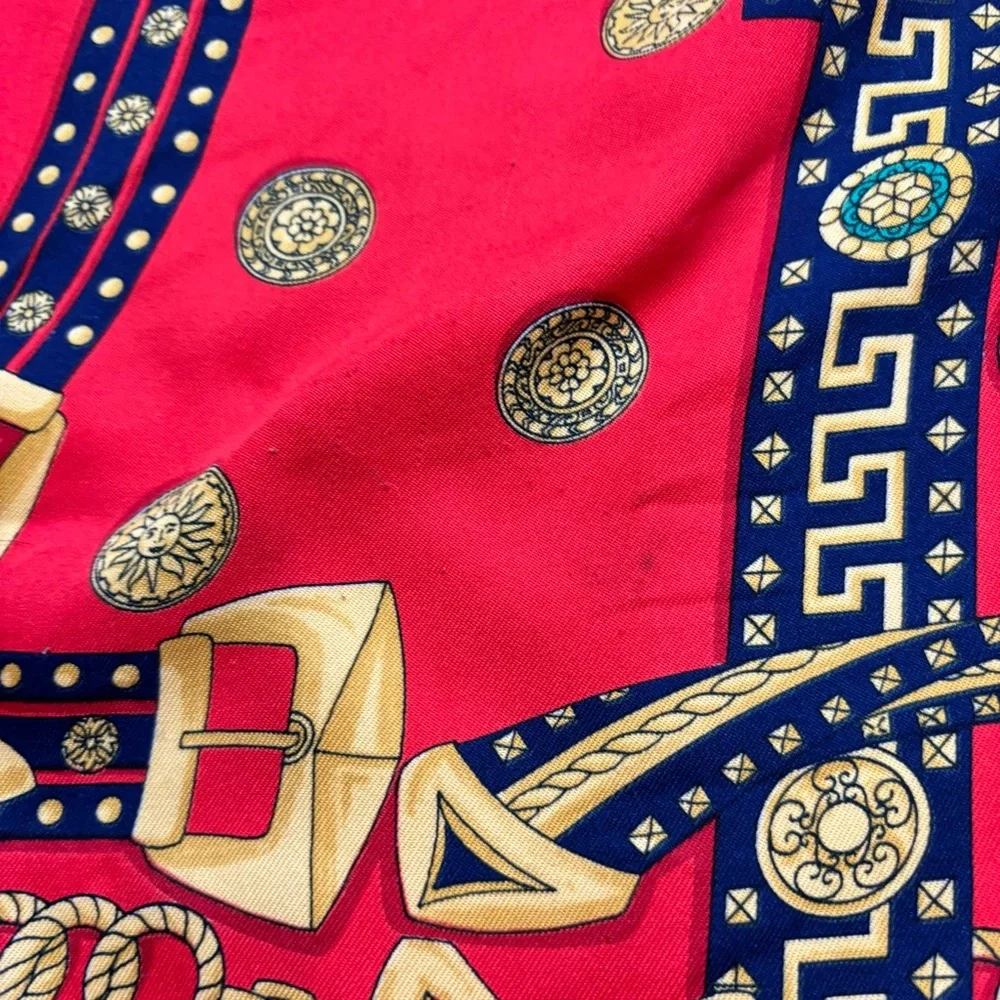 Ladies Chain and Buckle‎ Print Sqaure Scarf