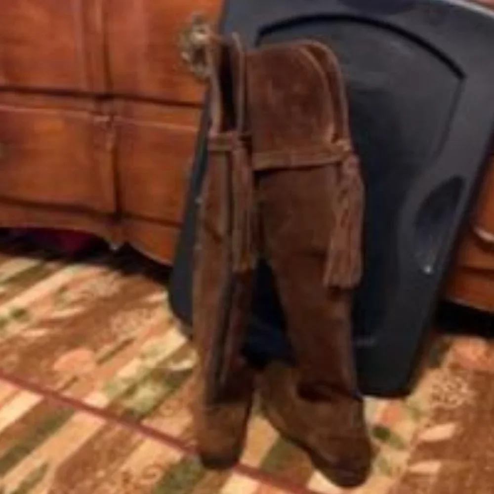 Frye new tag