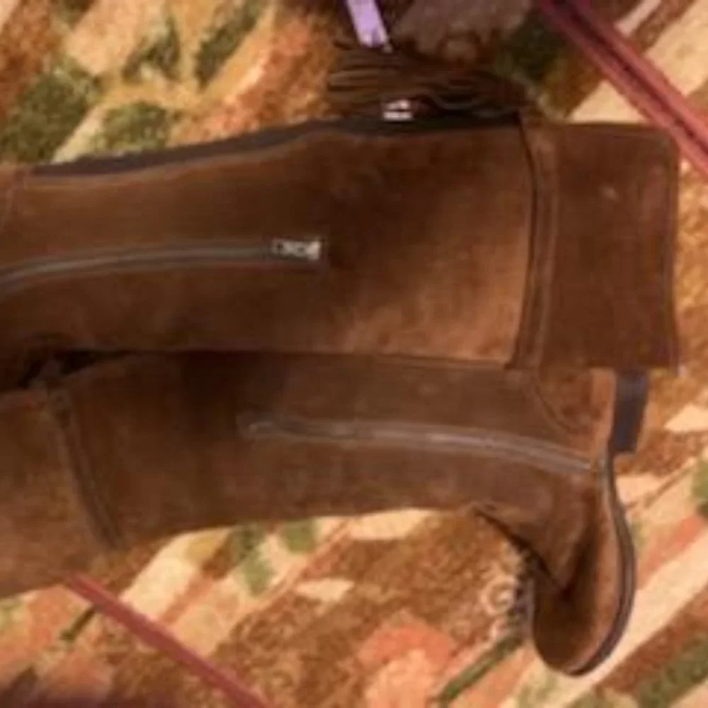 Frye new tag